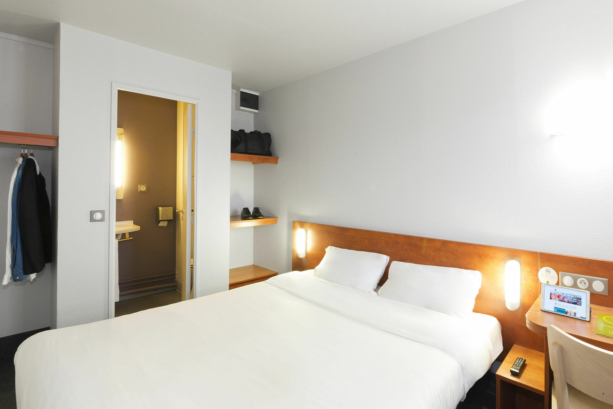 B&B Hotel Angers 1 Beaucouzé Dış mekan fotoğraf